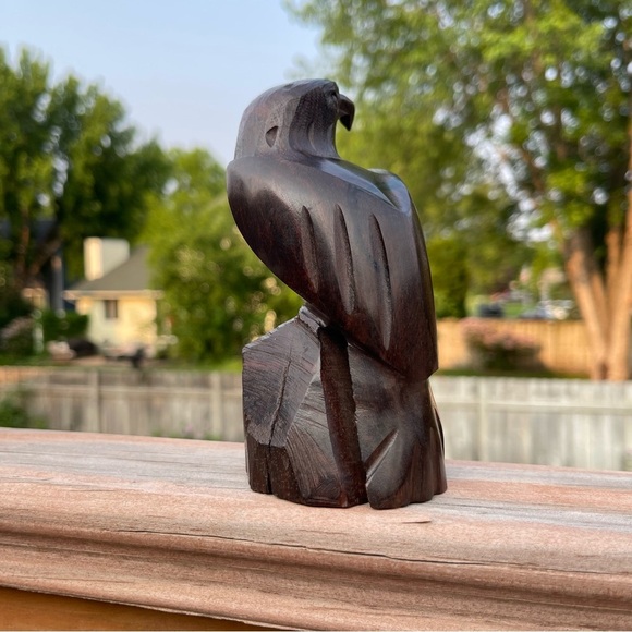 Vintage Wooden Hand Carved Bird Eagle Hawk Statue Figurine Solid Wood 5.5” - Picture 3 of 7